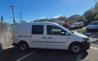VW Caddy Maxi 2.0TDI BlueMotion Technology – Foto 2